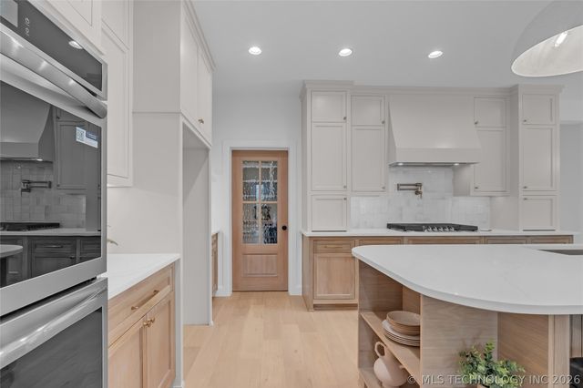 190 E Freeport Street, Broken Arrow, OK 74012