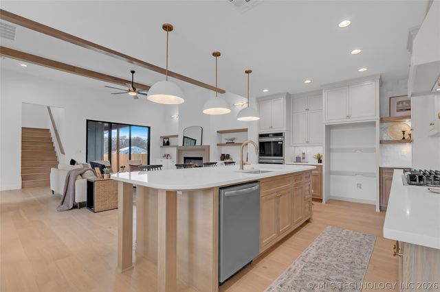 190 E Freeport Street, Broken Arrow, OK 74012