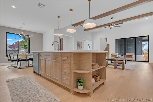 190 E Freeport Street, Broken Arrow, OK 74012