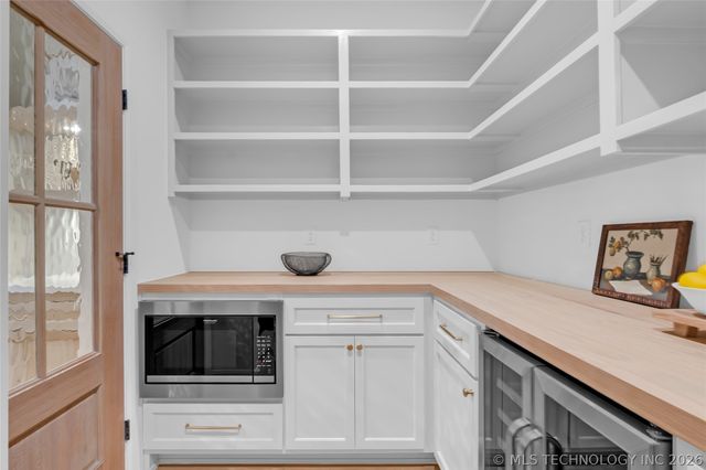 190 E Freeport Street, Broken Arrow, OK 74012