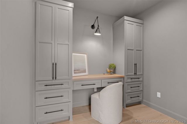 190 E Freeport Street, Broken Arrow, OK 74012