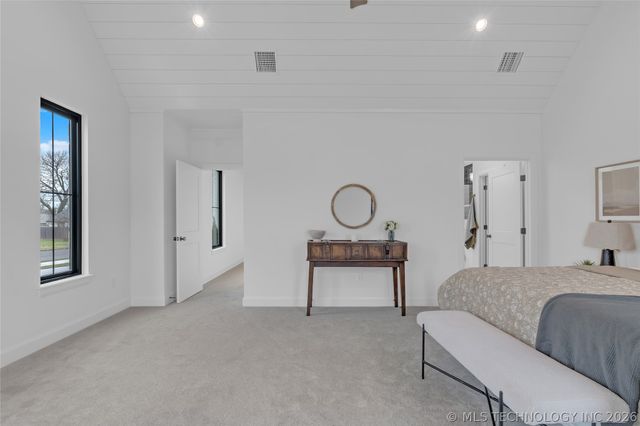 190 E Freeport Street, Broken Arrow, OK 74012