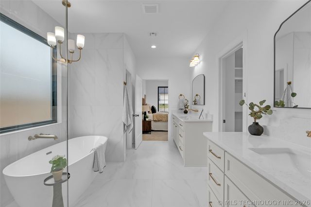 190 E Freeport Street, Broken Arrow, OK 74012