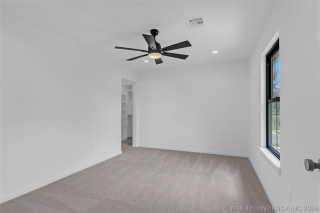 190 E Freeport Street, Broken Arrow, OK 74012