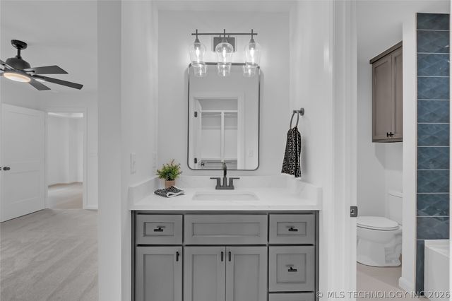 190 E Freeport Street, Broken Arrow, OK 74012