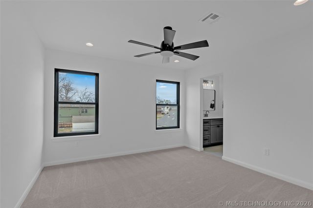 190 E Freeport Street, Broken Arrow, OK 74012