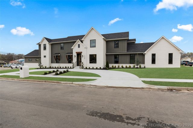 190 E Freeport Street, Broken Arrow, OK 74012