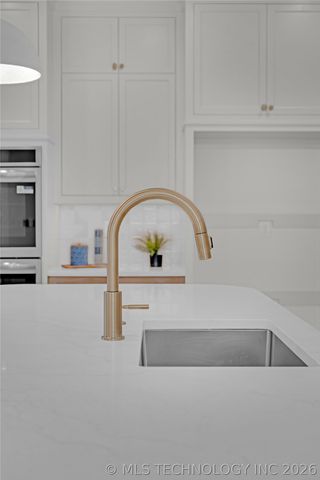 190 E Freeport Street, Broken Arrow, OK 74012