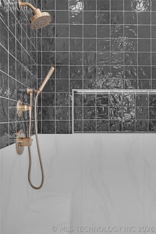 190 E Freeport Street, Broken Arrow, OK 74012