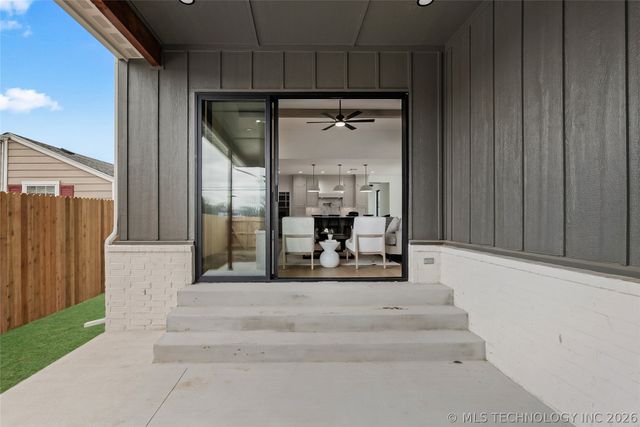 190 E Freeport Street, Broken Arrow, OK 74012