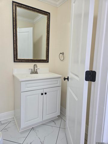 2820 Ingrid Lane, Metairie, LA 70003