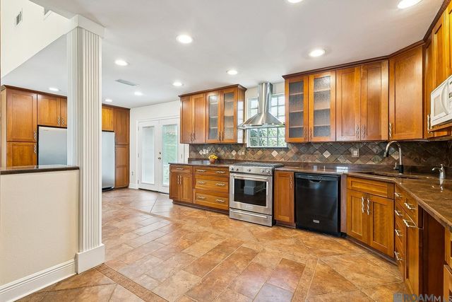 2820 Ingrid Lane, Metairie, LA 70003