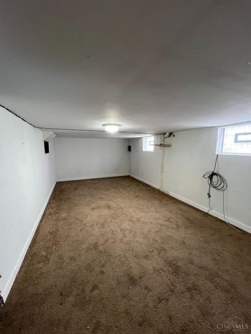 451 Lloyd Place, Cincinnati, OH 45219