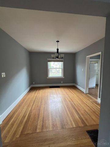 451 Lloyd Place, Cincinnati, OH 45219