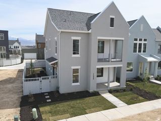 11324 S SILVER POND DR #323, South Jordan, UT 84009