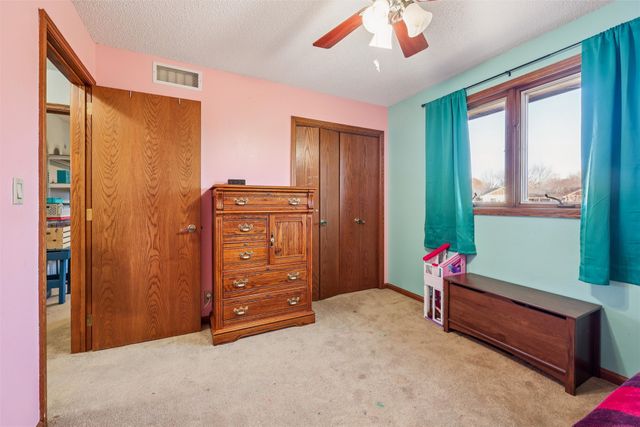 5301 Valley Road, Ames, IA 50014