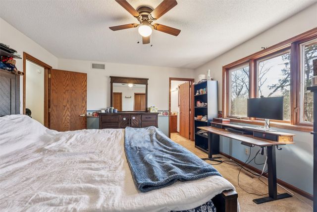 5301 Valley Road, Ames, IA 50014