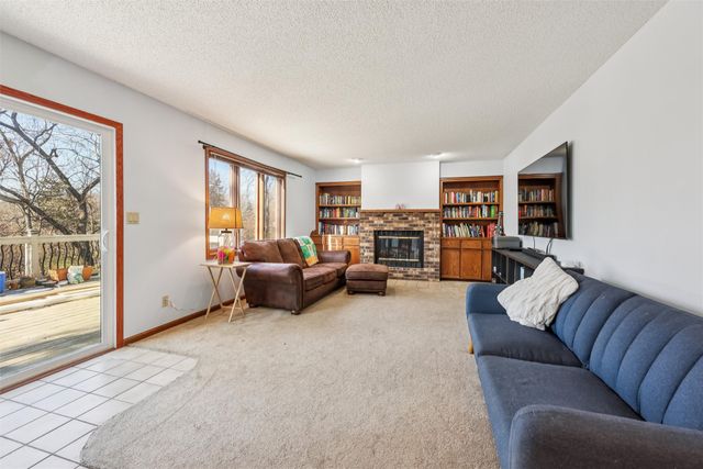 5301 Valley Road, Ames, IA 50014