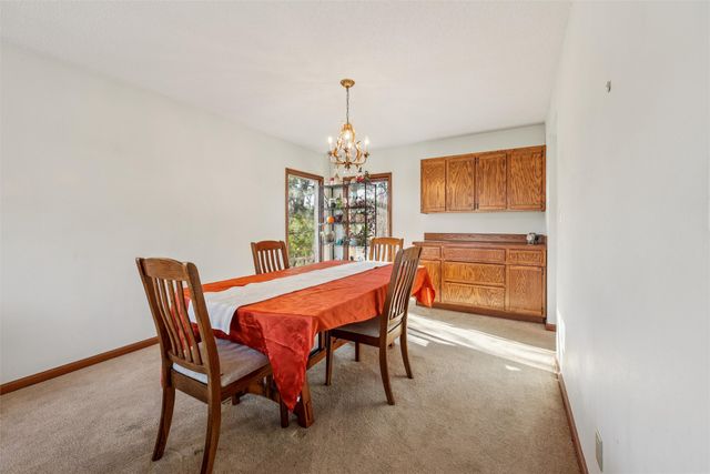 5301 Valley Road, Ames, IA 50014