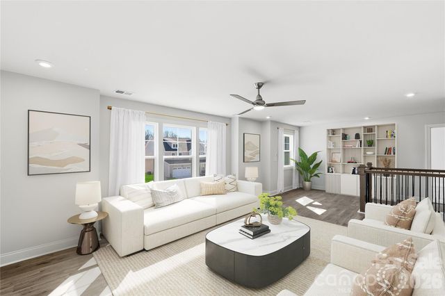 4134 Vista Pine Drive, Charlotte, NC 28215