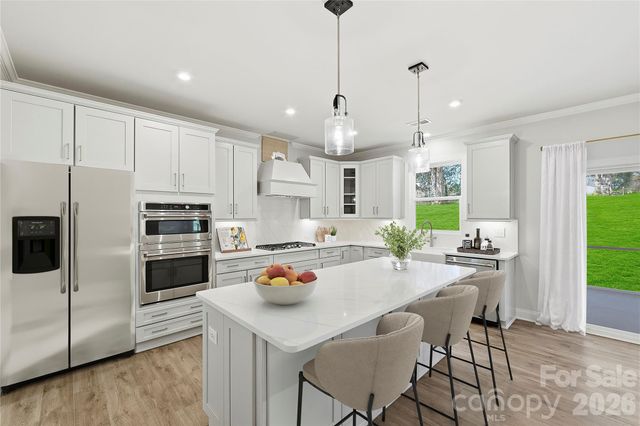 4134 Vista Pine Drive, Charlotte, NC 28215