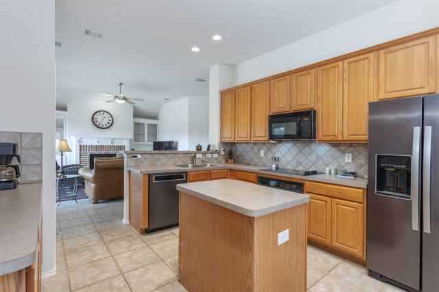 2437 Campfire Lane, Frisco, TX 75033