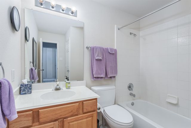 2437 Campfire Lane, Frisco, TX 75033