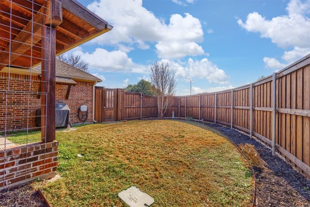 2437 Campfire Lane, Frisco, TX 75033