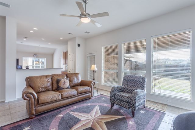 2437 Campfire Lane, Frisco, TX 75033