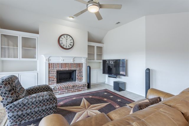 2437 Campfire Lane, Frisco, TX 75033