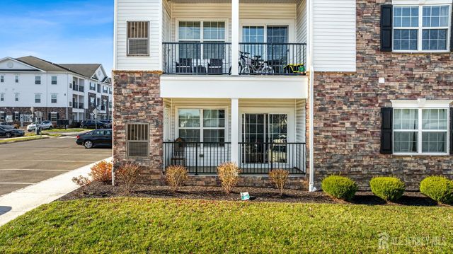 718 Stiller Lane, Monroe, NJ 08831