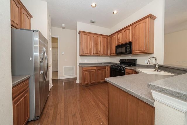 19027 DOVE CREEK DRIVE, Tampa, FL 33647