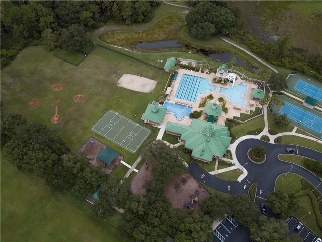 19027 DOVE CREEK DRIVE, Tampa, FL 33647