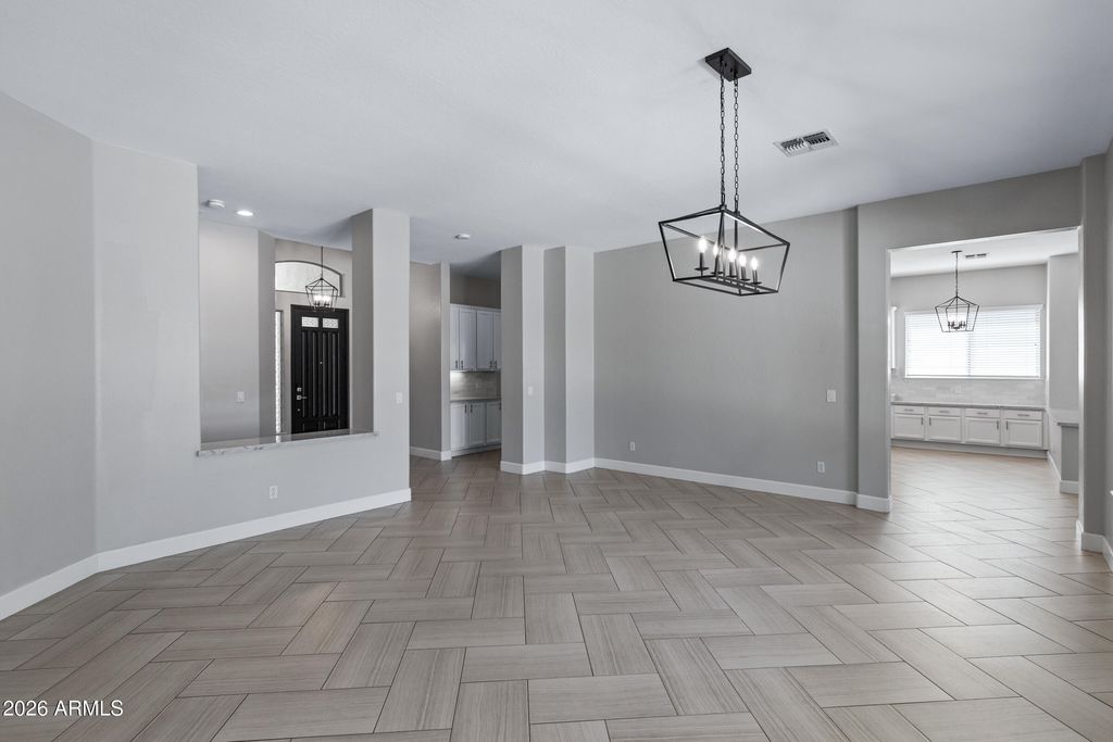 Image 11 of property listing at 4382 S WILDFLOWER Place, Chandler, AZ 85248