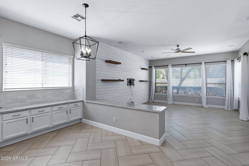Image 18 of property listing at 4382 S WILDFLOWER Place, Chandler, AZ 85248