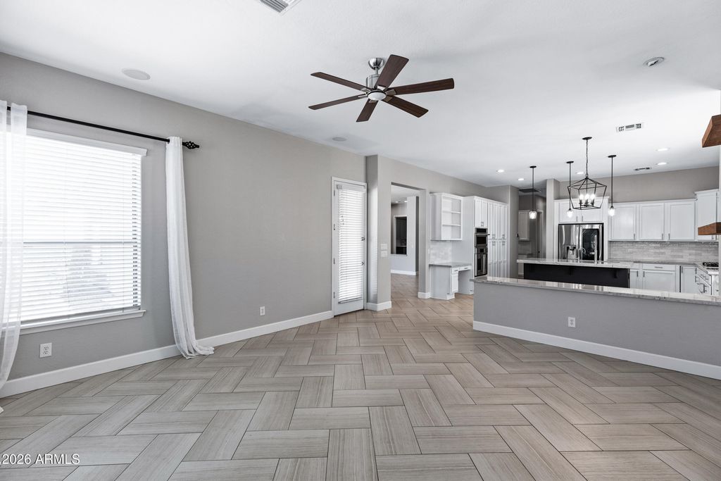 Image 21 of property listing at 4382 S WILDFLOWER Place, Chandler, AZ 85248