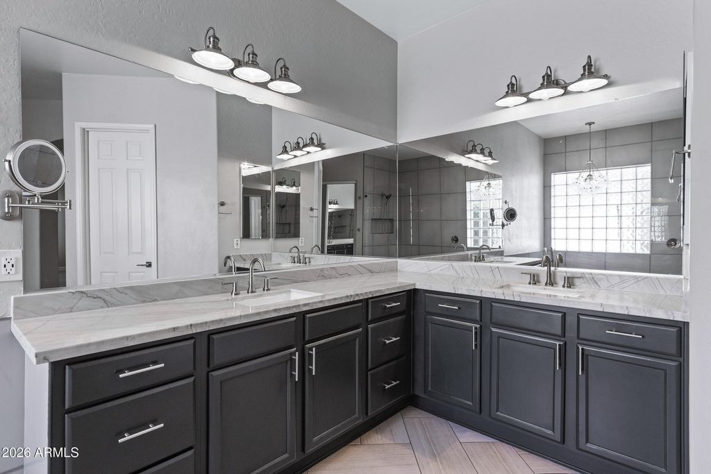 Image 32 of property listing at 4382 S WILDFLOWER Place, Chandler, AZ 85248