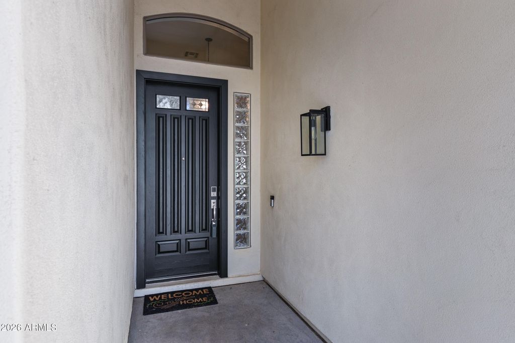Image 5 of property listing at 4382 S WILDFLOWER Place, Chandler, AZ 85248