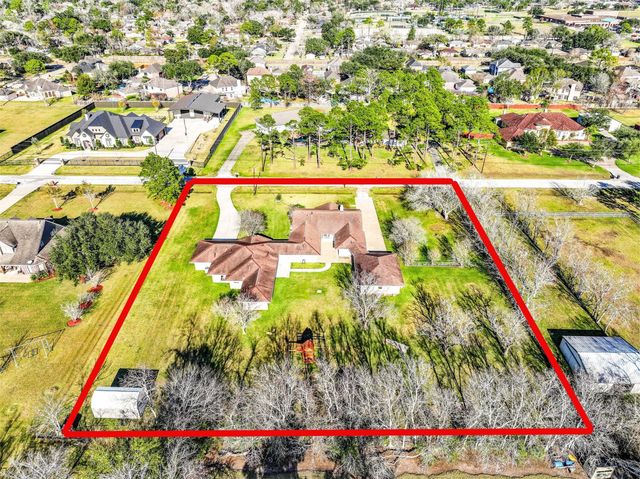 304 Chester Drive, Friendswood, TX 77546