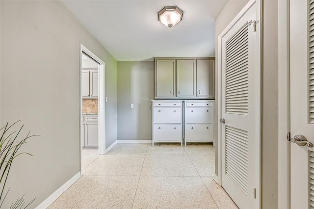 304 Chester Drive, Friendswood, TX 77546