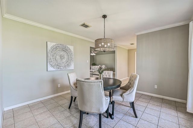 304 Chester Drive, Friendswood, TX 77546