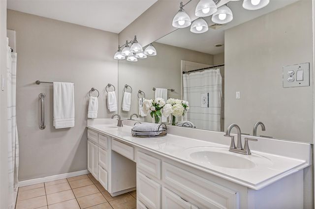 304 Chester Drive, Friendswood, TX 77546