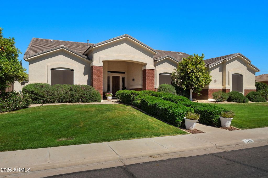 Image 2 of property listing at 3126 E GARY Street, Mesa, AZ 85213