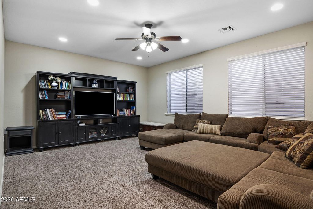 Image 27 of property listing at 3126 E GARY Street, Mesa, AZ 85213