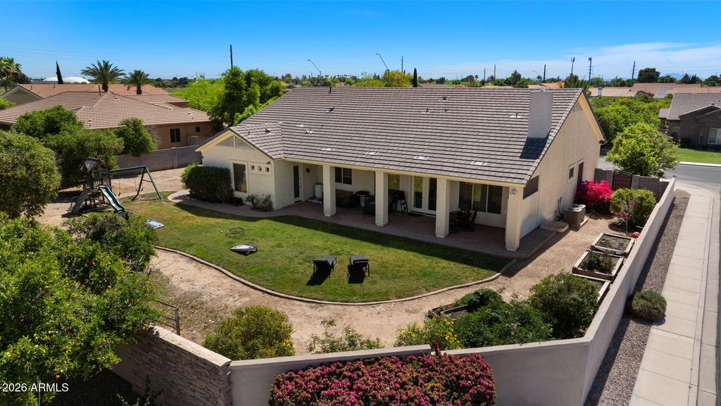 Image 5 of property listing at 3126 E GARY Street, Mesa, AZ 85213