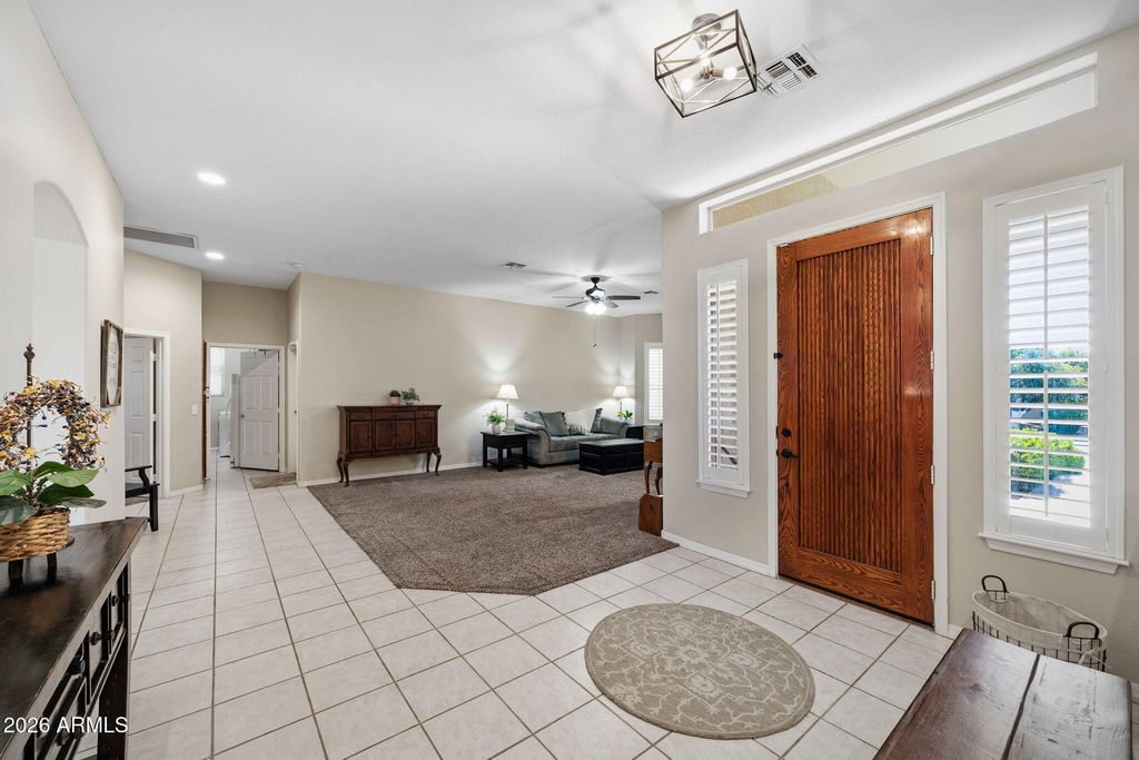 Image 8 of property listing at 3126 E GARY Street, Mesa, AZ 85213