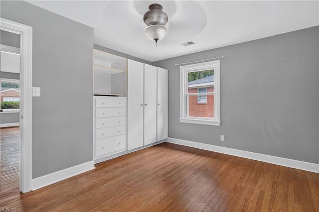 208 Woodford DR, Chesapeake, VA 23322
