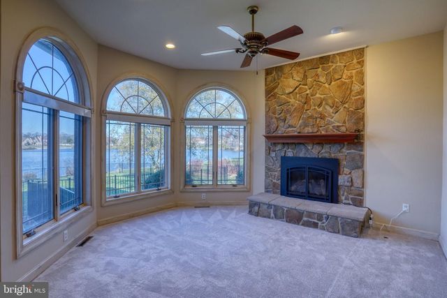 1810 WINDSWEPT CIR, Dover, DE 19901