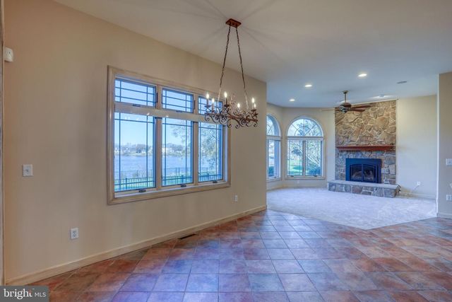 1810 WINDSWEPT CIR, Dover, DE 19901