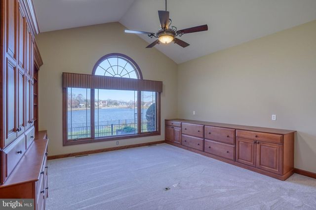 1810 WINDSWEPT CIR, Dover, DE 19901